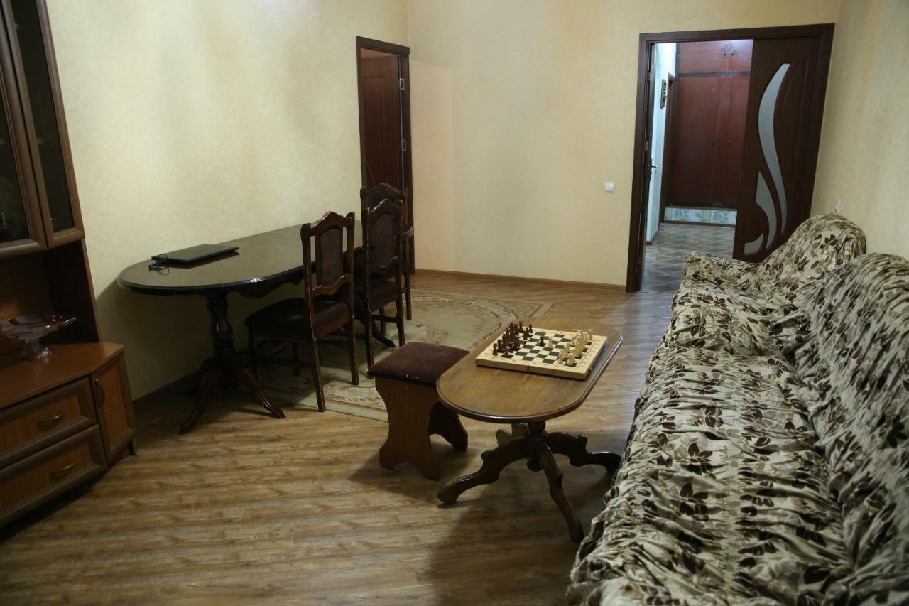 Srtashyan Apartments - Gorky Street 久姆里 外观 照片